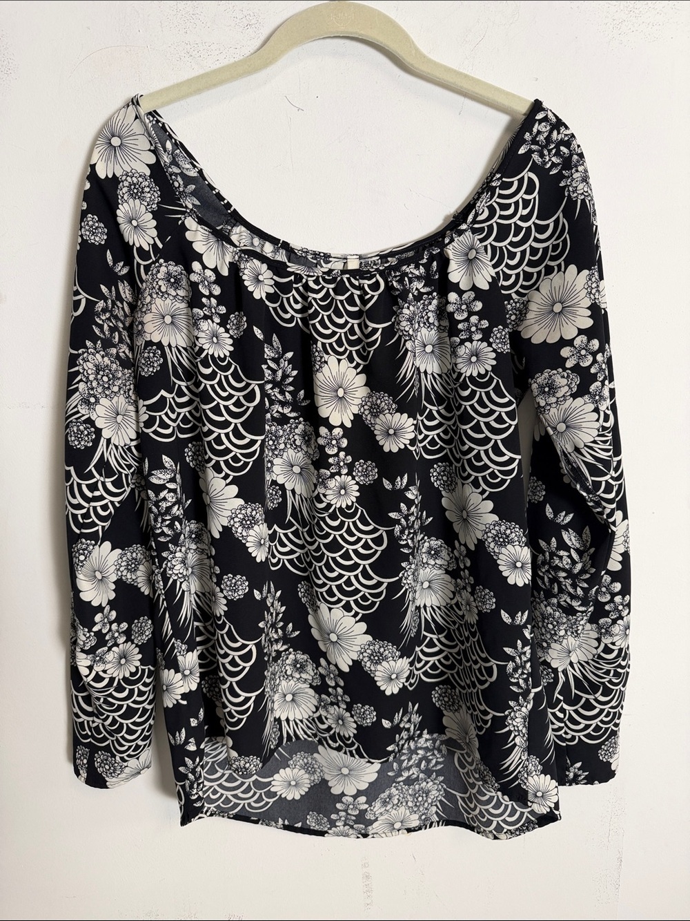 Sage Black and White Floral Scoop-Neck Blouse